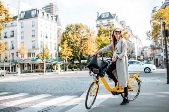 Bike Tour of Paris Old Town, Top Attractions and Nature