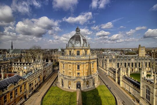 Oxford Tour from London includes Private Transport and Tickets