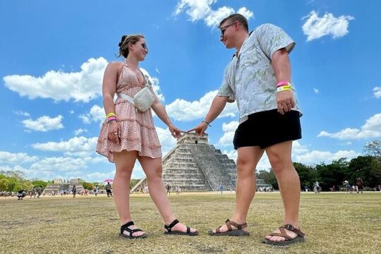 Guided Day Tour to Chichén Itzá, Cenote Swim and Valladolid