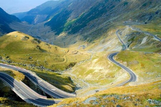 From Bucharest: Valsan Valley and Transfagarasan Day Trip
