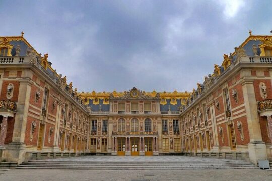 Versailles Tour of Palace with Gardens Access