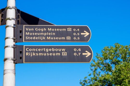 Skip-the-line Stedelijk Museum Amsterdam, Rijksmuseum Tour