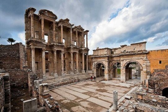 2 Days Ephesus and Pamukkale Tour by Plane from Istanbul