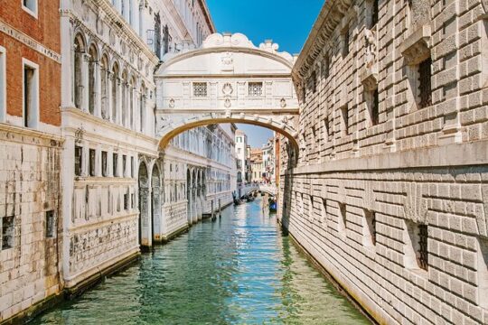Venice: Doge’s Palace Prisons & Secret Itineraries Guided Tour