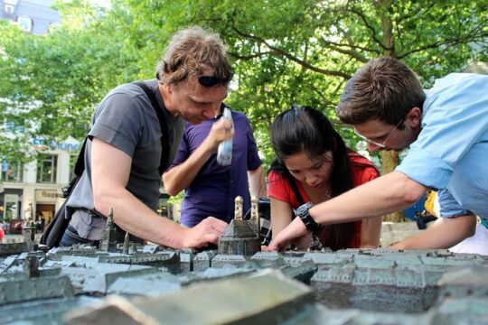Treasure Hunt Experience in Porto