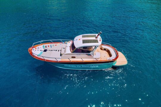 La Maddalena Hybrid Boat Tour with Happy Hour