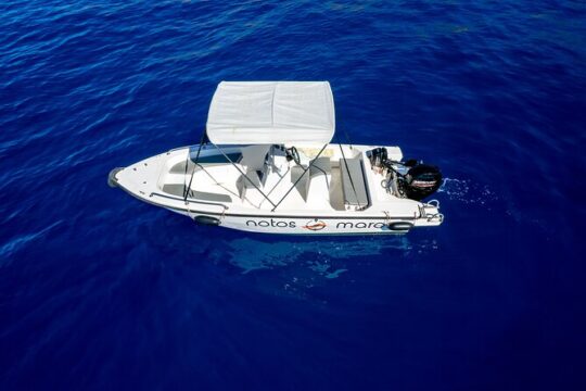 Kolymvari 5.5m-30hp License Free Boat Rental