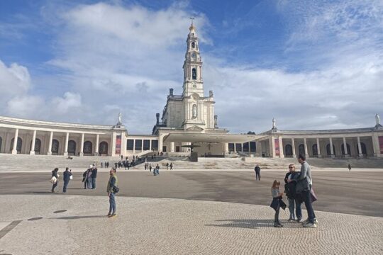 Private Tour to Fatima, Nazareth and Óbidos