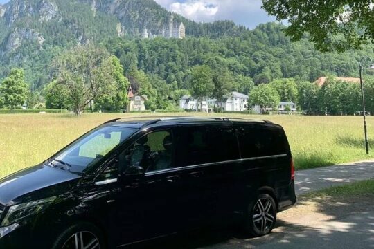 Private Day Tour from Munich to Neuschwanstein Castle and Füssen
