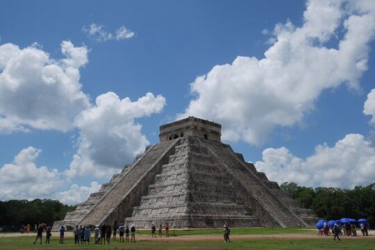 Chichen Itza Ruins-One Full-Day Tour from Merida