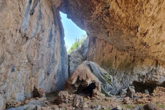 Tiscali Archaeological Walking Tour from Oliena