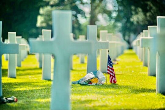 Normandy D-Day beaches Immersion Tour from Paris in small group