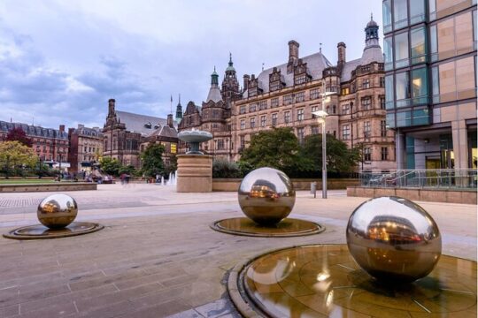 3 Hours Private Guided Walking Tour in Sheffield