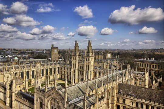 Oxford Tour from London includes Private Transport and Tickets