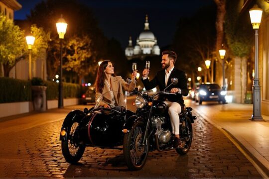 Private Nighttime Vintage Sidecar Tour with Champagne in Paris