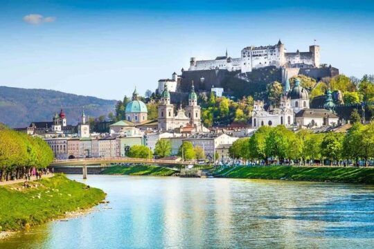 Day trip Salzburg & Hallstatt in a private small group