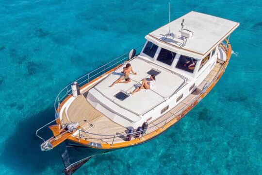 Mallorca Private All In Luxury Boat Trip with SUP and Snorkel