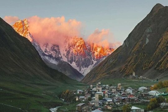 5 Days tour to explore Mountains and Sea shore in one pack