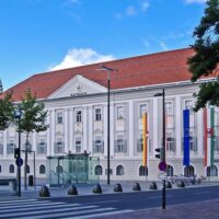 Tours & Sightseeing