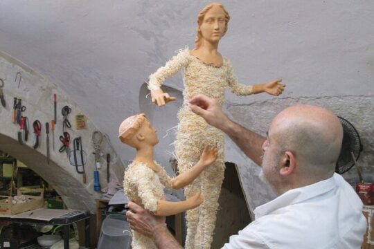 Private Papier-mâché Workshop in Lecce