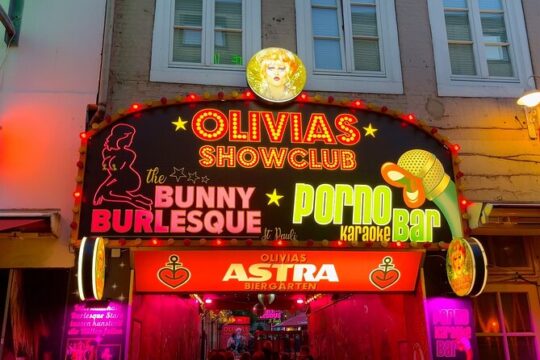 On the trail of Drag Queen Olivia A tour in Hamburg Kiez