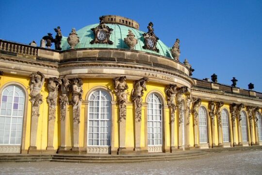 4 hours private tour to Potsdam and Wansee with a van