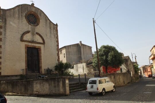 2-Hour Private Tour with Expert Guide in a Vintage Car in Orroli