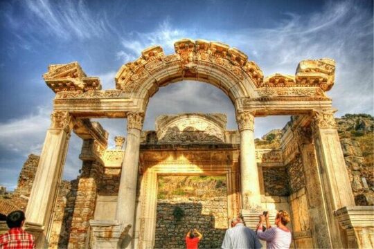 Private Tour from Kusadasi Port to Ephesus and Surroundings - Including Lunch