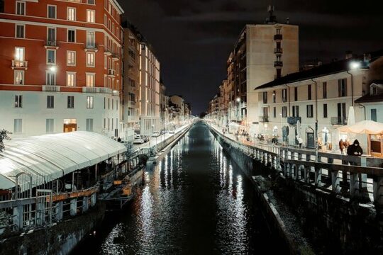 Charming Canals: Professional Photoshoot at I Navigli