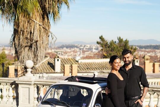 Fiat 500 Vintage Car Tour in Rome with Professional Photographer