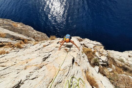 Masua climbing up Pan di Zucchero