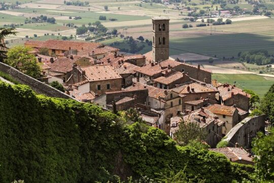 Kid Friendly Cortona Private Guided Tour for Families