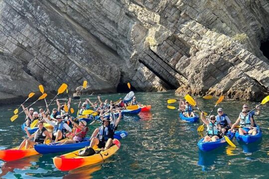 Kayak Tour with Guide in Sesimbra