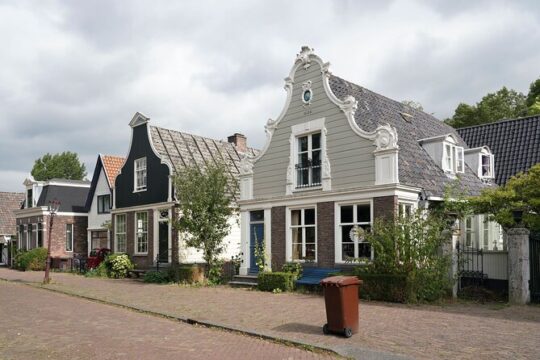 Unique Combi tour, Historical & Urban Bike Tour of Amsterdam