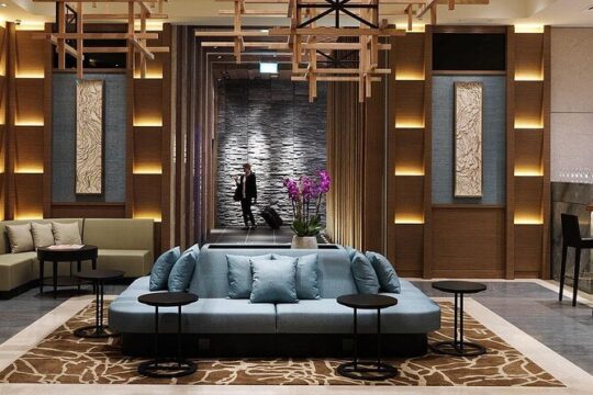 London Heathrow Airport: VIP Lounge Access