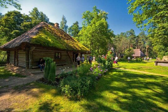 Private Trip to Latvian Open-Air Museum and Riga Motor Museum