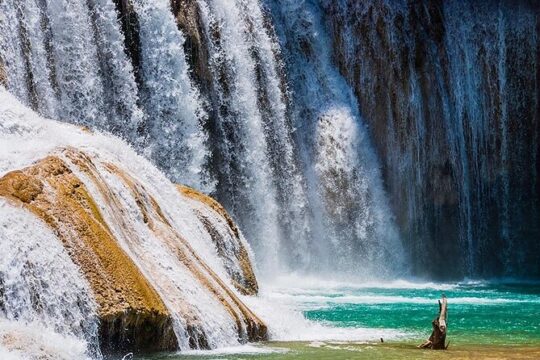 Roberto Barrios Waterfalls Tour (Bascan Valley) from Palenque