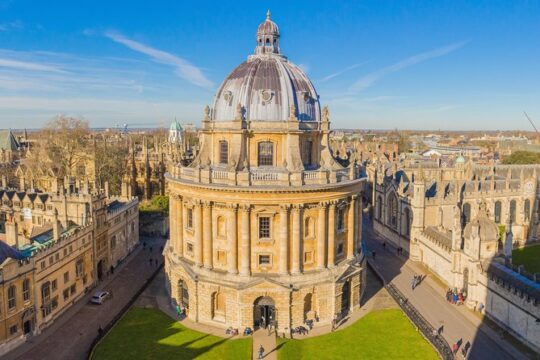 Tour of Oxford, Stratford, Cotswolds with Spanish-Speaking Guide