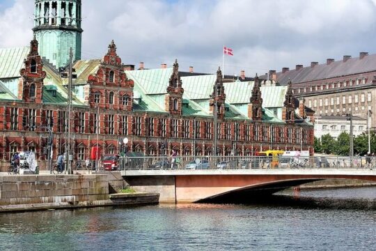 Castle Island’s Royal History: A Self-Guided Audio Tour of Slotsholmen
