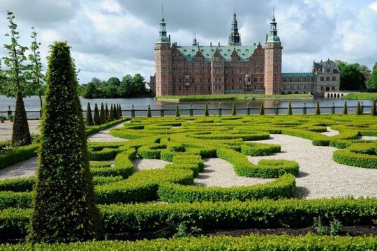 Private Tour: Highlights of Copenhagen and North Zealand