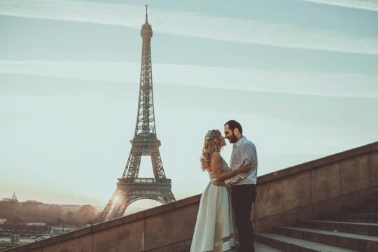 Romantic Couples Photoshoot Love at Trocadéro Gardens