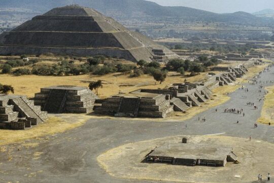 Full-Day Tour in Teotihuacan Pyramid and Guadalupe Basilica