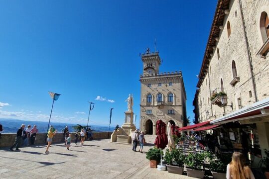 Wonderful 8 Days Tour Exploring Central Italy from Rome