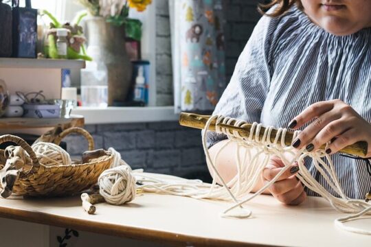 Authentic Macramé workshop with a local artisan near Macerata