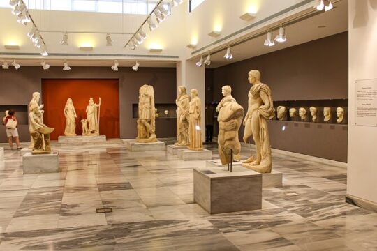 Private Walking Tour in Heraklion and Archaeological Museum