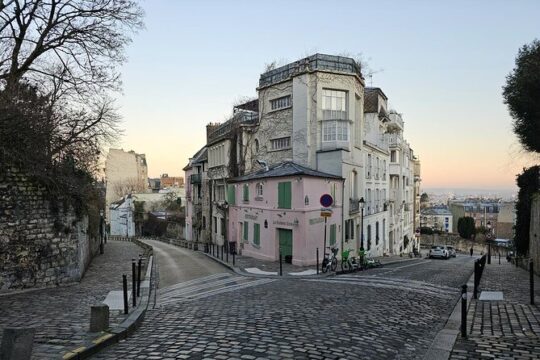 Sunrise Montmartre Tour to Paris Without Crowds