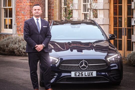 Customizable Tour from London to Southampton