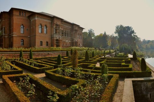 Explore BUCHAREST Surroundings