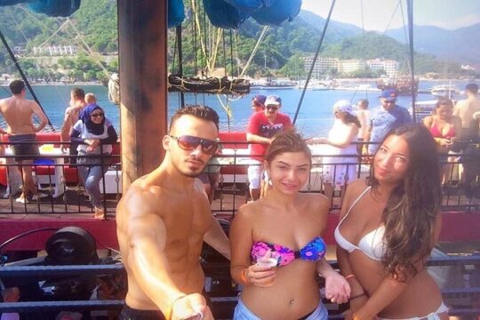 Marmaris Pirates Boat Trip BBQ Meal and Unlimited Soft Drinks