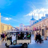 Vespa, Scooter & Moped Tours